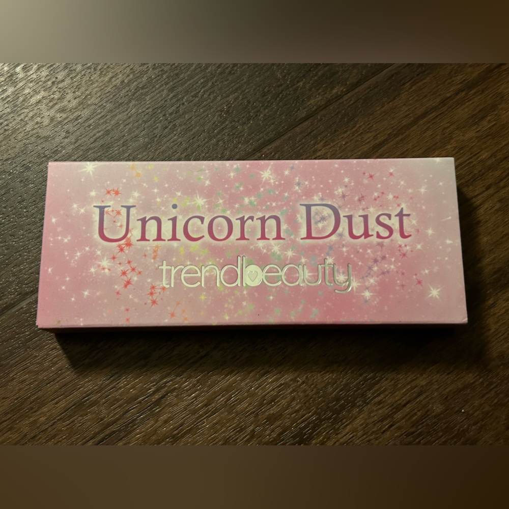 🦄 unicorn dust Trend Beauty 🦄 sold
